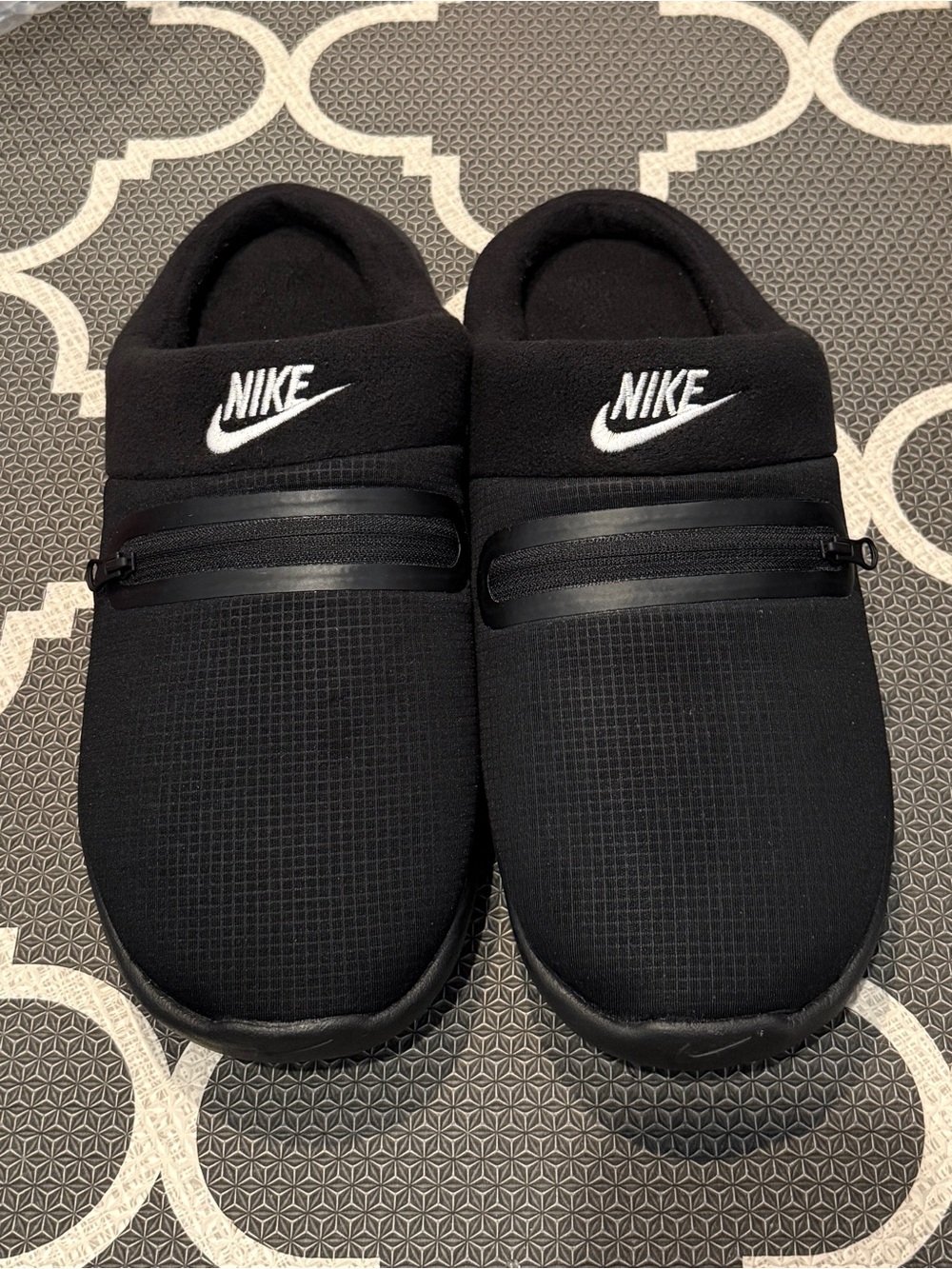 Nike Burrow Men’s Black Slip-On Clog Slippers Like New